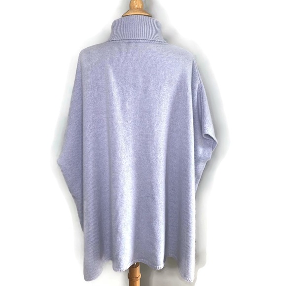 Ermanno Scervino Lavender 100% Cashmere Turtleneck Lace Hem Poncho - Picture 2 of 10